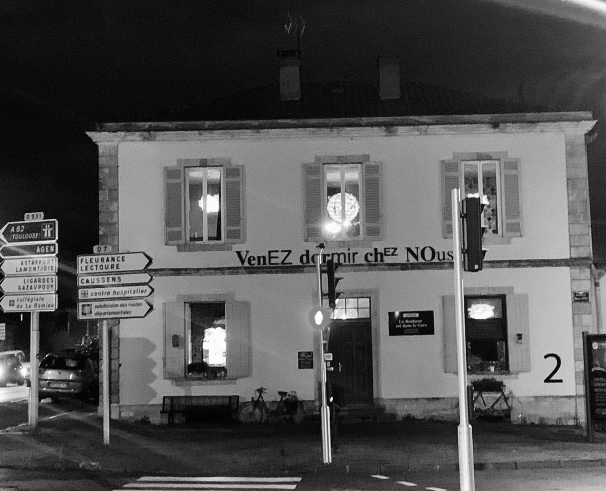 " Venez Dormir Chez Nous " #Condom#Gascogne#D'Artagnan#Armagnac#Le Bonheur Est Dans Le Gers 외부 사진